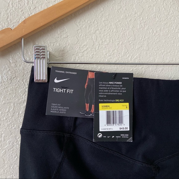 Nike Dri-Fit Tight Fit Training Capris Small New - Picture 7 of 9